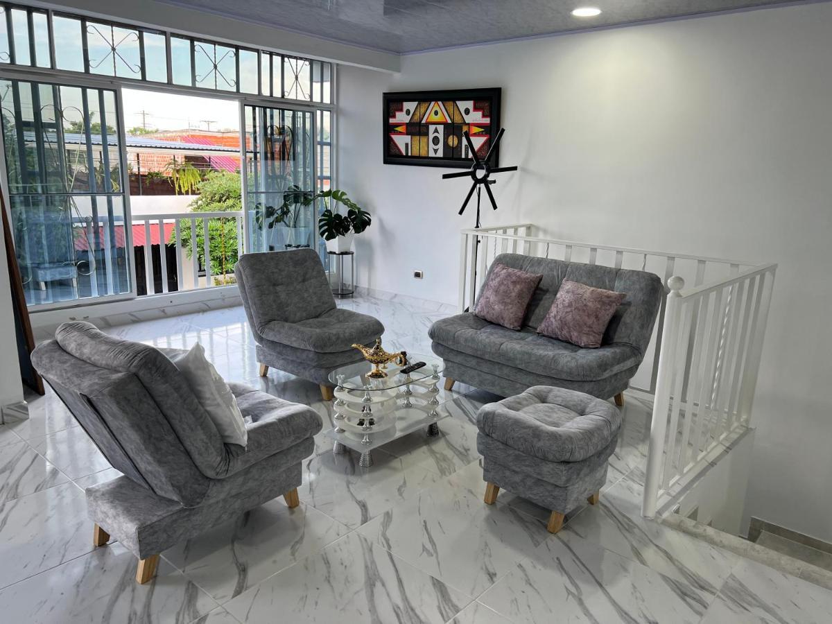 Apartment Black And White Tolima